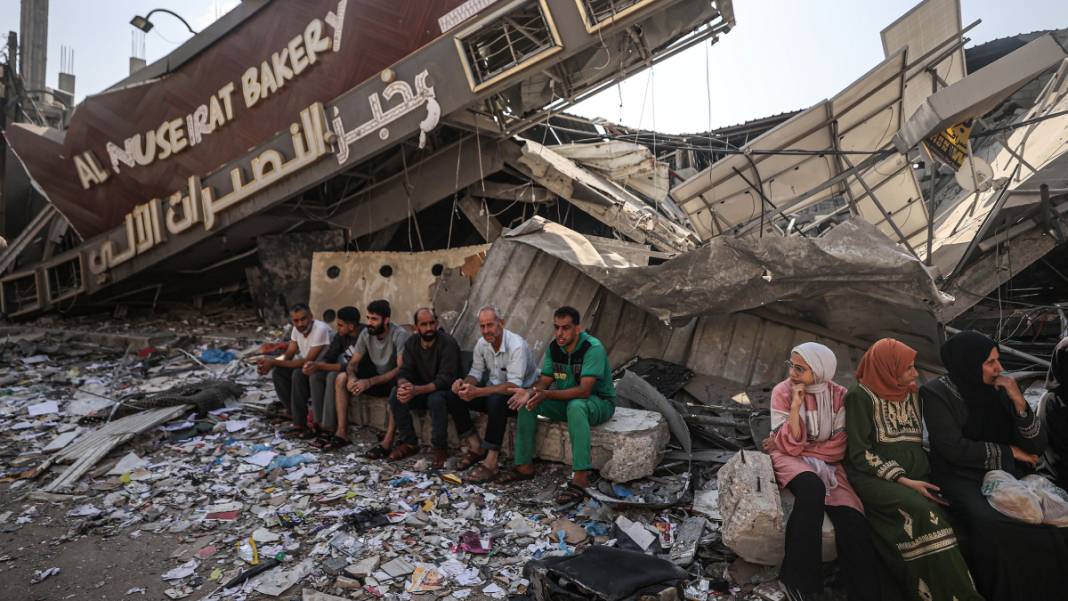 Gazze'de gıda krizi yaşanıyor! Ateş altında ekmek sırası 4